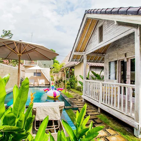 The Syron Huts Lembongan