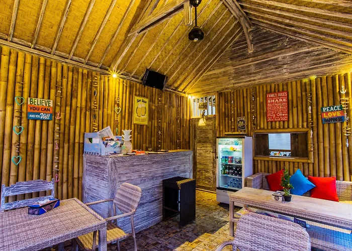 منتزه العطل The Syron Huts 3*