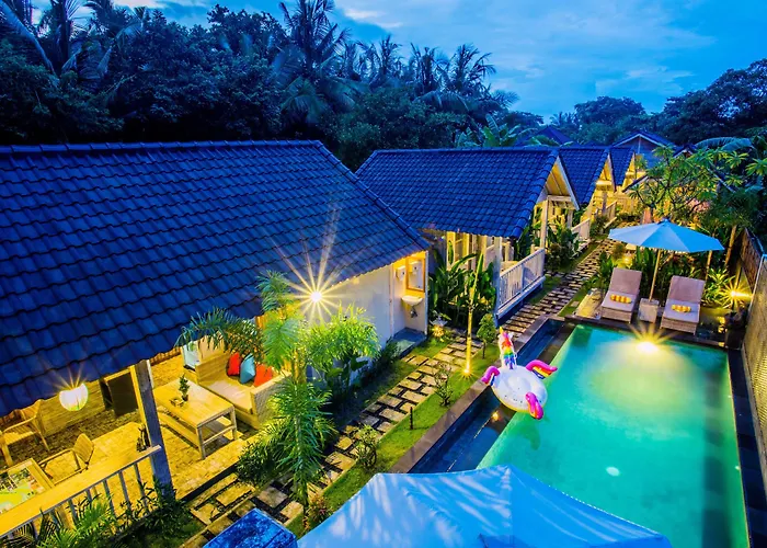 The Syron Huts 3*